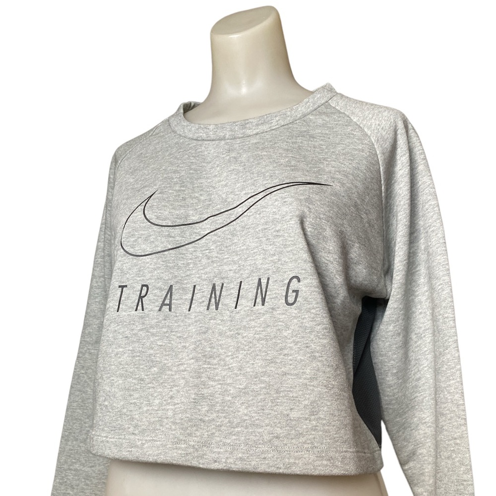 NIKE Dri-Fit Gray “Training” Cropped Sweatshirt Size Medium Fitness Activewear